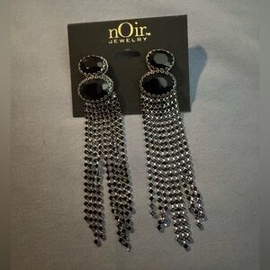 NWT nOir Jewelry Black Dangle Earrings
